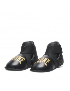 Buy foot protection for kick and Thai boxing in the Swiss online shop