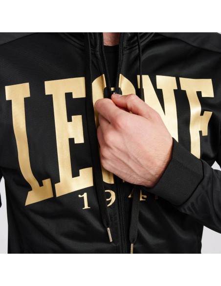 Felpa Leone DNA: loghi dorati e texture tono su tono