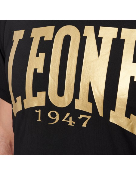 Migliora il tuo stile di allenamento con la T-shirt DNA di Leone 1947