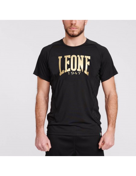 Migliora il tuo stile di allenamento con la T-shirt DNA di Leone 1947