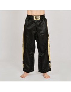 Libertà di movimento garantita: I pantaloni da karate e judo AB990 Leone