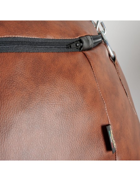 Perfect hooks & uppercuts with the Leone Atlante Vintage boxing pear