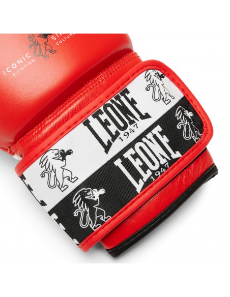 Découvre les nouveaux gants de boxe Leone Iconic en rouge