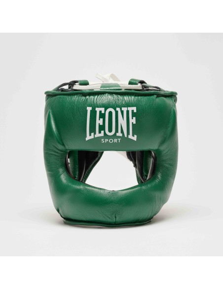 Maximum safety in the ring: the Nerone Classico helmet with nose clip