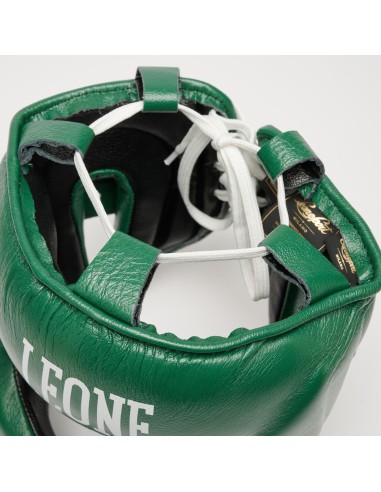 Massima sicurezza sul ring: il casco Nerone Classico con clip per il naso