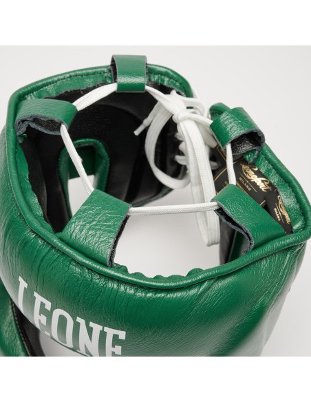 Massima sicurezza sul ring: il casco Nerone Classico con clip per il naso