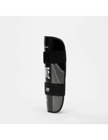 WAKO Shin Guards for Kickboxing Competitions | Leone