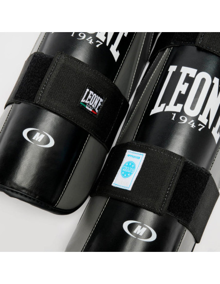 WAKO Shin Guards for Kickboxing Competitions | Leone